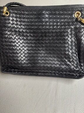 Source Unknown Black Woven Shoulder Bag with Gold Hardware